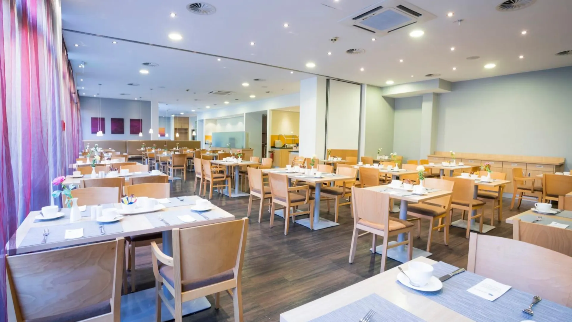 Select Hotel Hamburg Nord 4*,