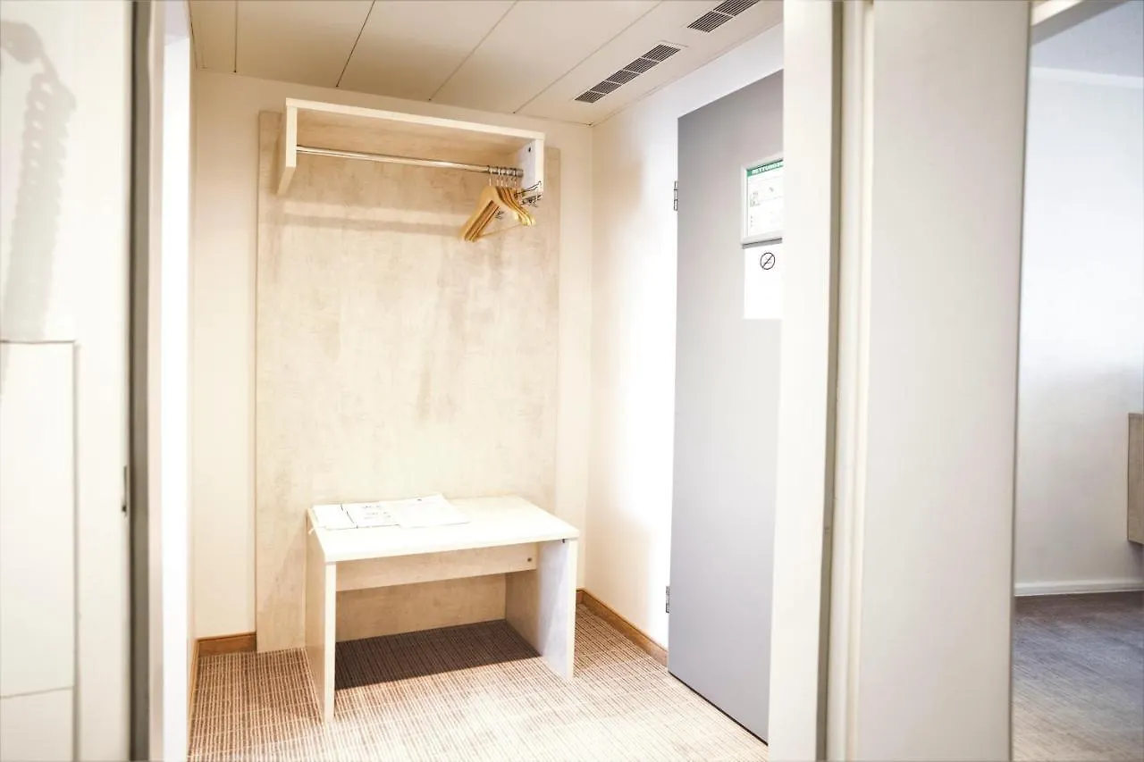 Select Hotel Hamburg Nord 4*,