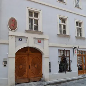 Hotel U Cervene Zidle - Red Chair Prag
