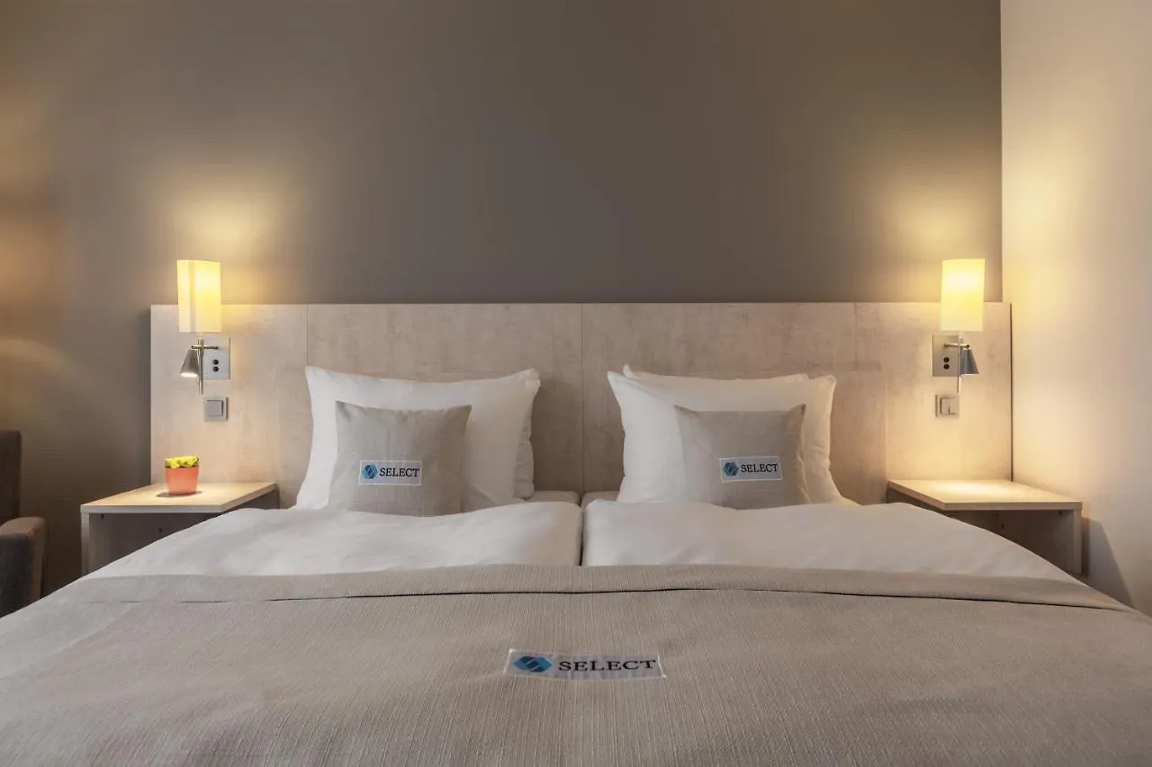 Select Hotel Hamburg Nord 4*,