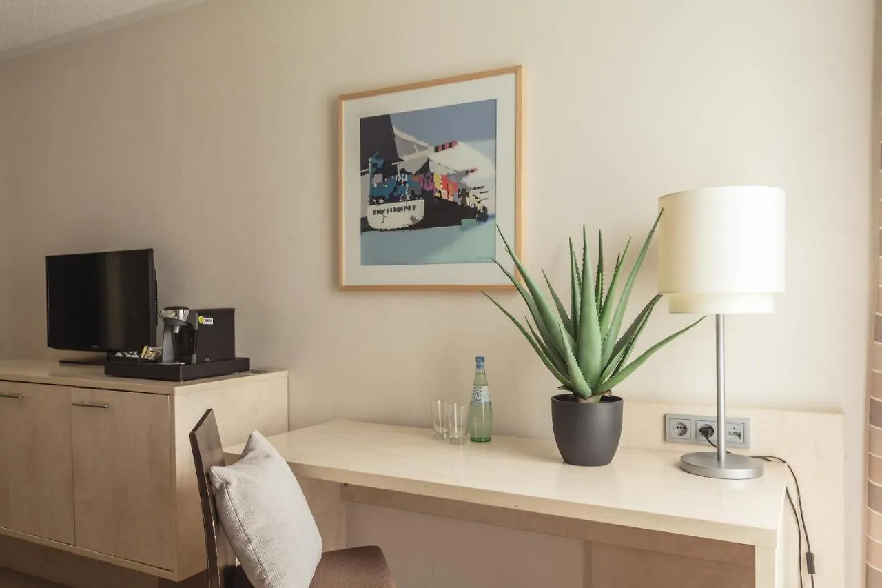 ****  Select Hotel Hamburg Nord Germany